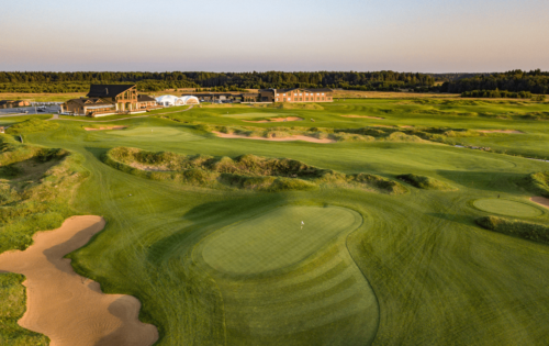 Golf und Paläste im Venedig des Nordens